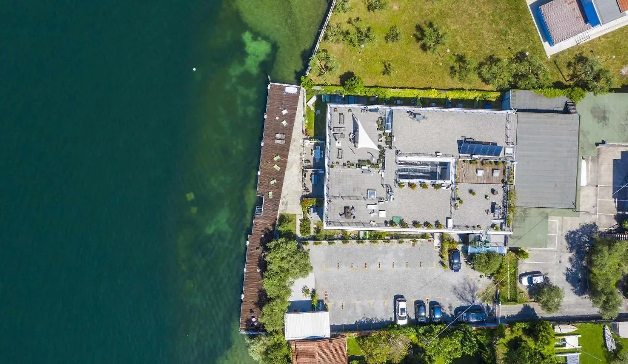 Direttamente Al Lago Apartments Marone Italy