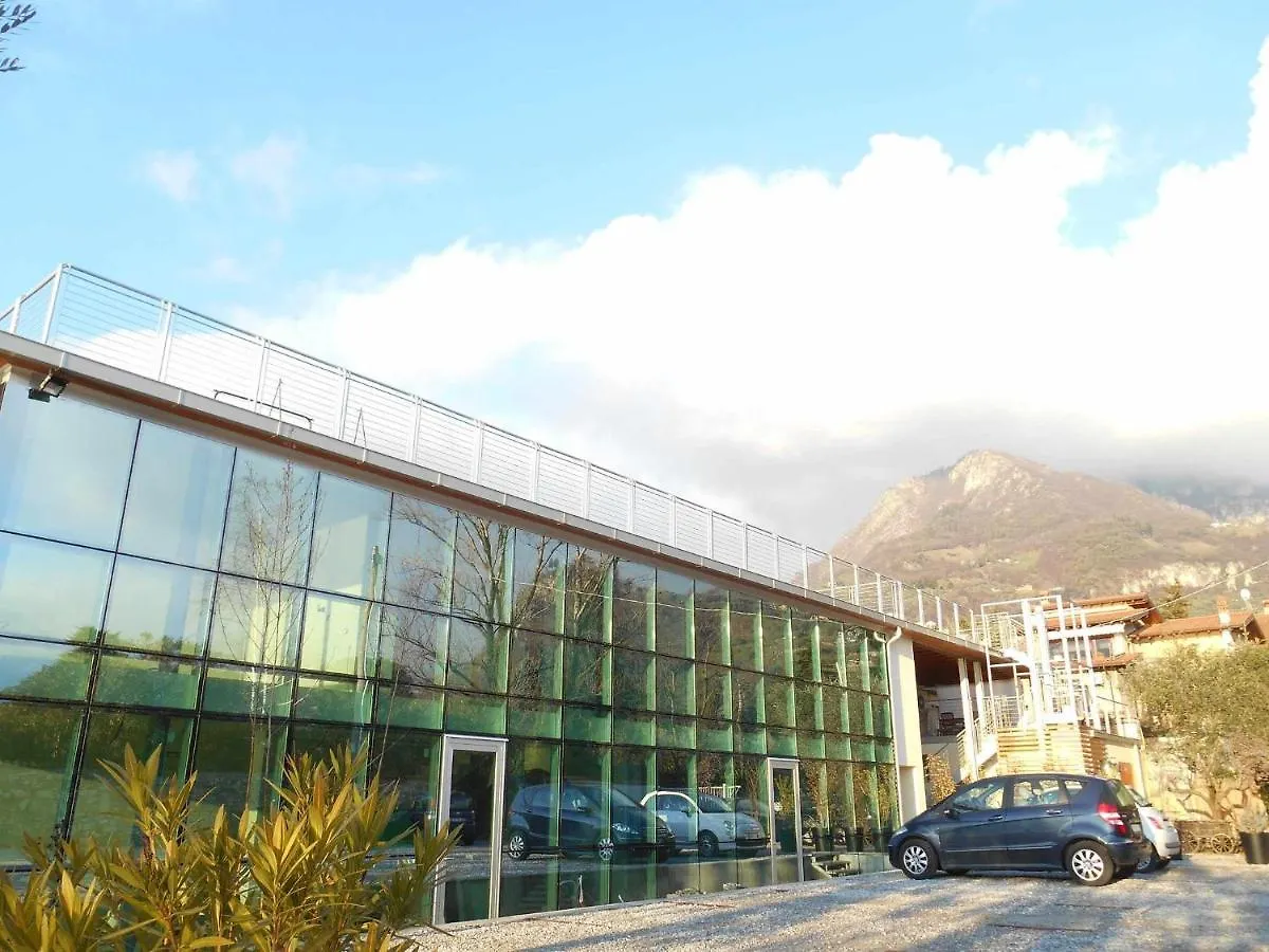 Direttamente Al Lago Apartments Marone