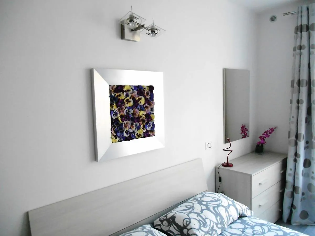 Direttamente Al Lago Apartments マローネ イタリア