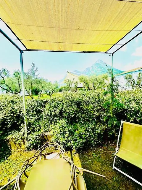Direttamente Al Lago Apartments Marone