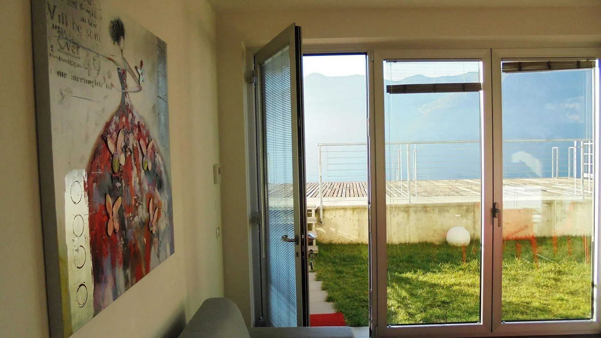 Direttamente Al Lago Apartments Marone 0*,